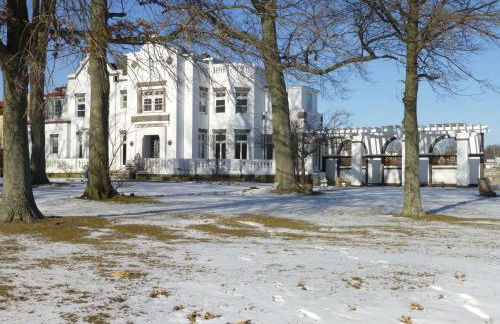 Waterfront Retreat Center - Foto 1