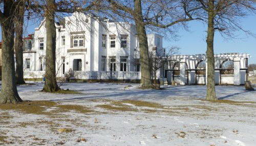Waterfront Retreat Center - Foto 1