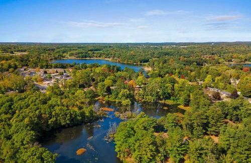 Antiquing and Fishing Riverfront Waupaca Home! - Foto 37