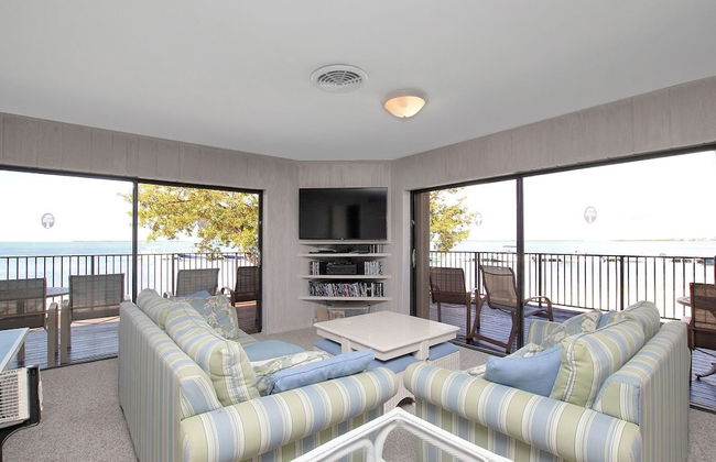 Bayfront Townhouse Located In The Lush Tropical Setting Of Rock Harbor Club. 2 Bedroom Condo by RedAwning - Foto 20