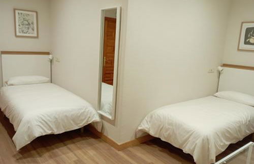 Habitaciones con baño propio y zonas compartidas - Foto 7