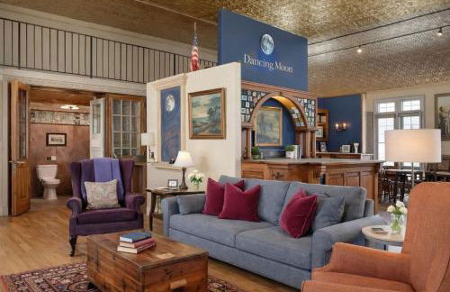 Dancing Moon Luxury Loft and Event Space - Sleeps 12 - Foto 18