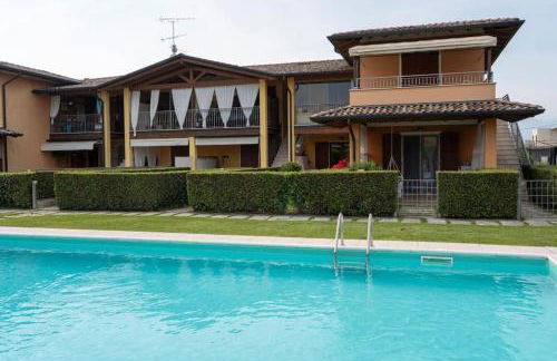 GARDA UN PO' Pool and Lake - Foto 4