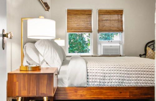 26' SUNDECK OCEAN Panoramic VIEWS with AC Fast WiFi -902Mbps - Foto 24