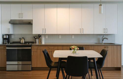 Upscale 2BR Apt Rooftop Deck and Fitness - Foto 6