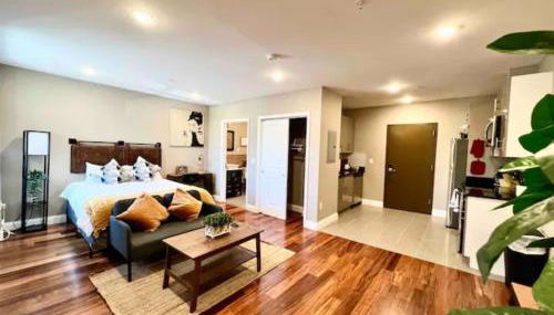 402 Stylish luxe Apt at center city self check-in - Foto 1