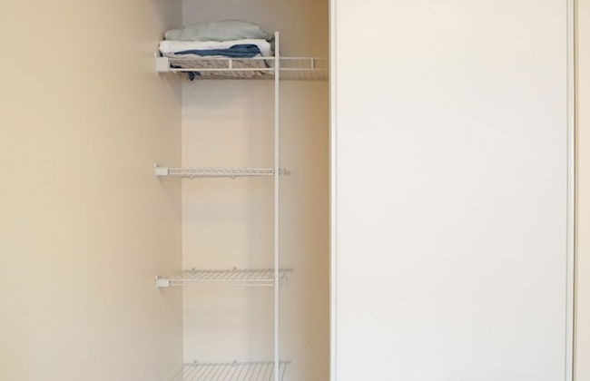 Applewood Suites - Luxury 3 BDRM - Photo 15