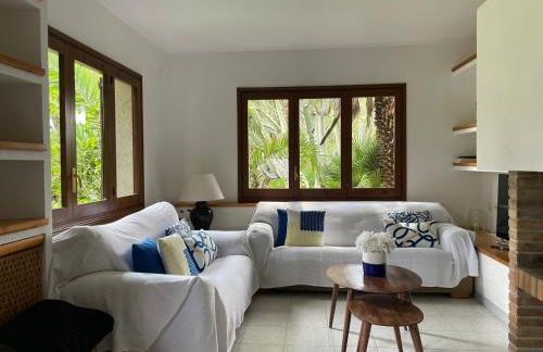 Casa mediterránea con gran jardín y piscina a 500 m de la playa - Foto 69