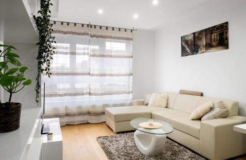 Sauna - Flexible SelfCheckIns 6 - Zagreb - Garage - Electric vehicle ccharger - Loggia - New - Luxury - Apartments Repinc 6 - Foto 2