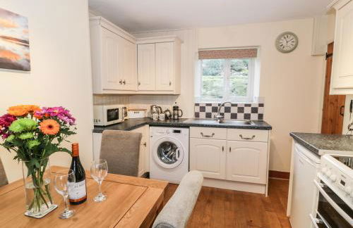 Llwyn Celyn - Foto 6