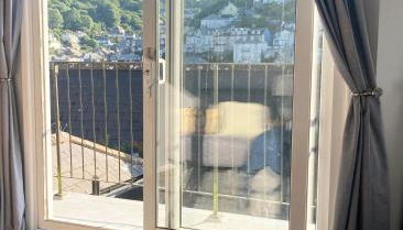 Looe with a View - Entire apartment with FREE allocated parking - Foto 2