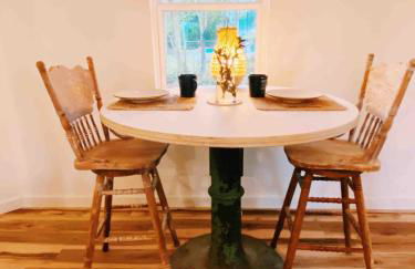 Honeymoon Hollow - Foto 11