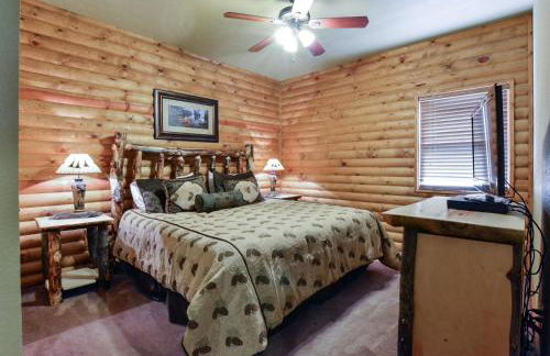 Luxury Lakefront Chalet Resort 2 Pools FREE Amenities Dock Kayaks Waterslide - Foto 38