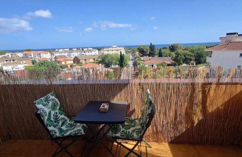 ¡Espectacular apto con vistas al mar con Wifi! - Foto 19