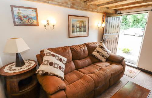 Woldsend Cottage - Photo 3