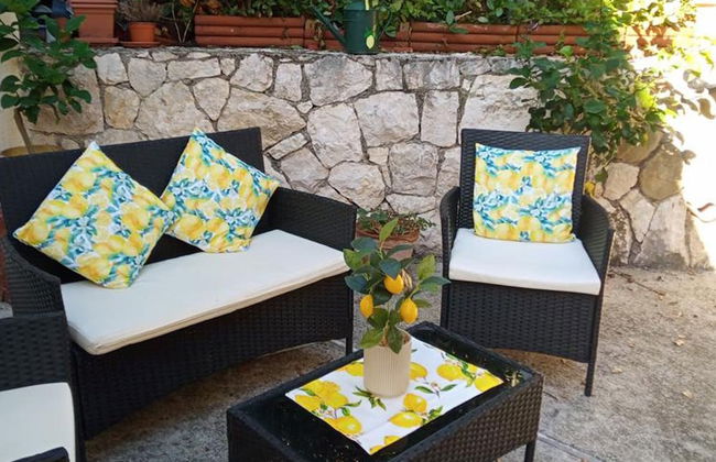 Apartment With Air-con and Pool - Foto 13