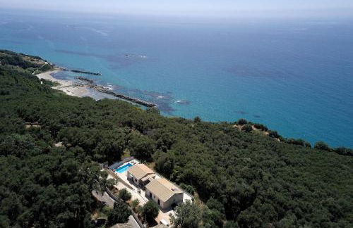 Corfu Travel Stories Villa, Private Pool - Stunning Sea Views - Accessible - 4 Bedrooms - Foto 41