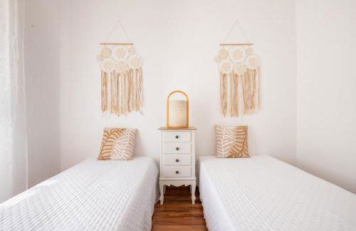 FLH Carvoeira House with Terrace - Photo 14