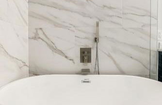 New 4 Bed luxury house w/Private Heated Pool - Foto 13