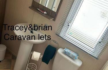 Tracey and Brian's Caravan - Photo 7