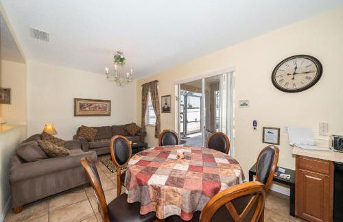 Vacation Villa with Private Fenced Pool & Spa - Foto 63