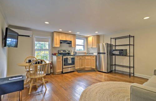 Updated Apt with Balcony - 10min to Point Pleasant! - Foto 1
