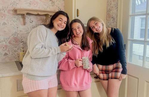 Peaches and Cream Coffee and Confetti Villa - Foto 20