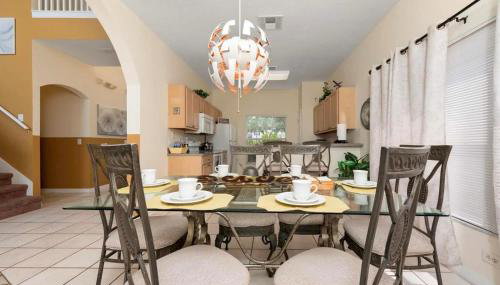 Grand Panoramic 5BR Pool Home near Disney Parks - Foto 4