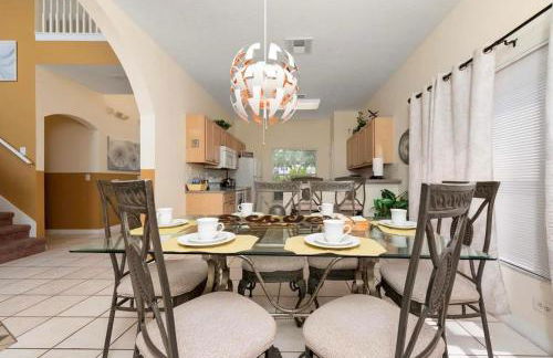 Grand Panoramic 5BR Pool Home near Disney Parks - Foto 4