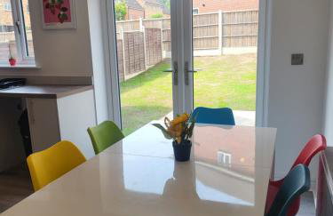 Bright & Spacious 3-Bed Rotherham Home Ideal for Families or Contractors - Foto 19