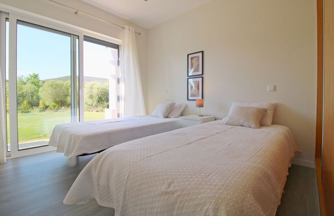 Semi-detached Villa With Pool In Rural Setting - Photo 3