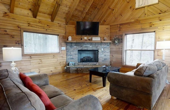 Evie's Mountain Castle 2 Bedroom Cabin by RedAwning - Foto 13