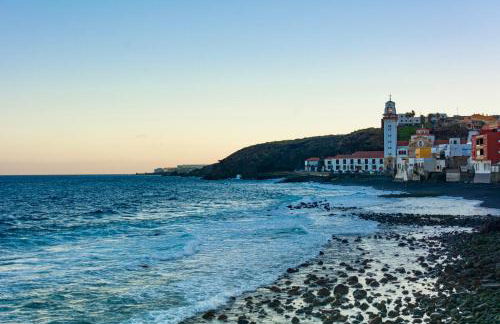 Cozy apartment with pool, parking and sea view - Foto 17