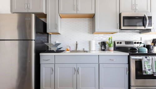 Spacious 2BR Condo, Steps to Downtown Gilbert, King Bed & Laundry - Foto 5