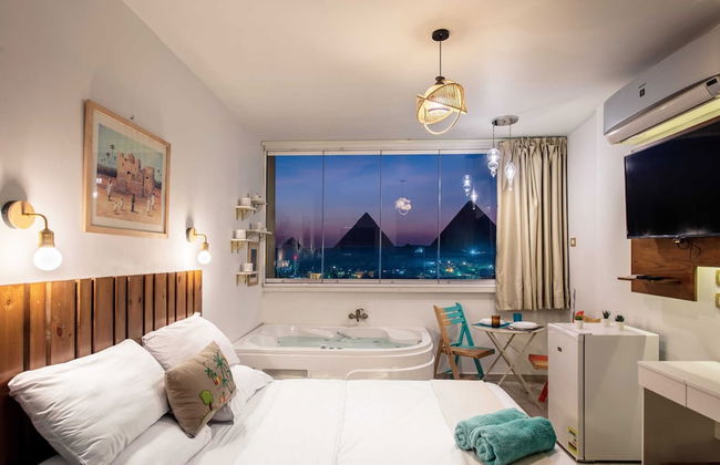 Xuru Stays I Jacuzzi Studio @ The Pyramids Free Airport Pickup - Foto 4