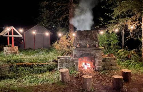 Springbrook · Cozy 2BR Mt. Hood Cabin, Fireplace & Retro Kitchen - Foto 51