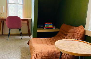 Cozy Cottage with Jacuzzi, Sauna, Fire Pit and Reading Nook! - Foto 17