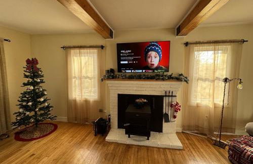 Stay Near Ski Berkshires, Mid-Week & Promo Deals! - Foto 25