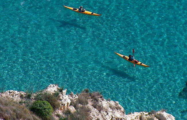 Devil's Saddle Kayak Tour - Photo 6