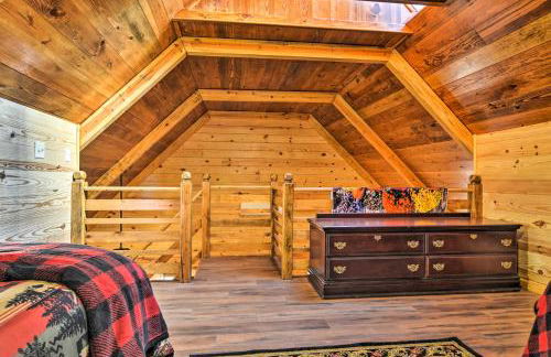 2 Mi to Lake Hamilton! Log Cabin with Cozy Loft - Foto 18