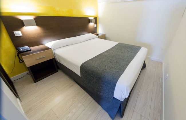 Apartamentos Recoletos - Photo 29