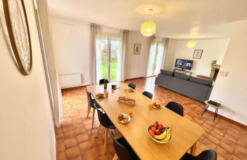 " Au coin du Lys " Garage - Jardin - Wifi - Foto 17