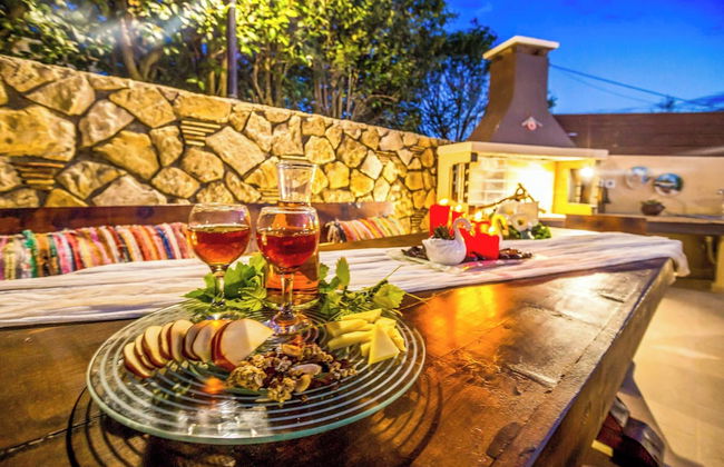 Maggie Alonia - Photo 44