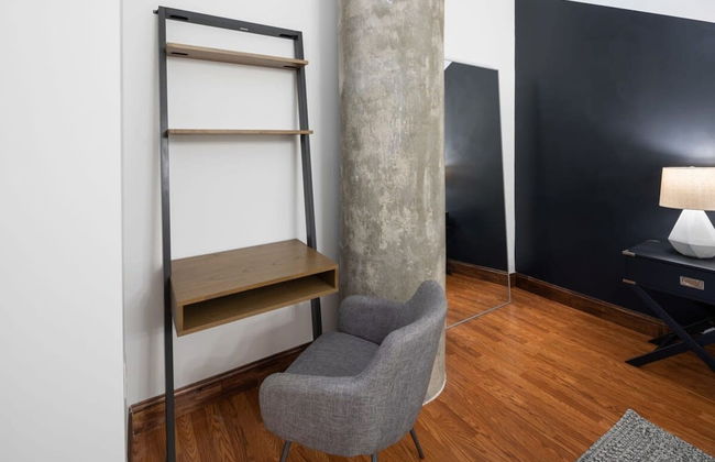 Sosuite 2BR Penthouse w W D Gym On-site Bar - Foto 25