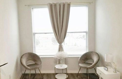 Book Cozy King Bed Now 25 Percent OFF Spring Special! - Foto 13