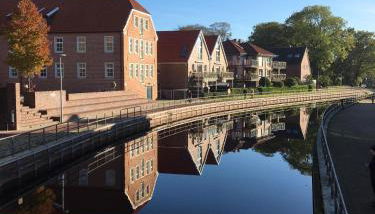 Schöne Altbauwohnung direkt an der Kesselschleuse! - Foto 1