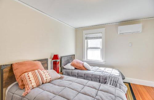 Lovely Westerley Home with Yard and Grill! - Foto 18