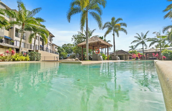 Pool view two-bedroom apartment - Foto 17