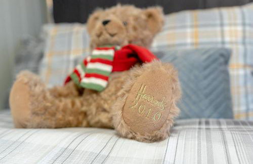 Glenroy Place - sleeps 7, private drive, log burner - Foto 13