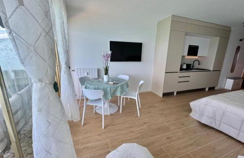 Casa Sud Menton Studio Front de Mer Vue Mer Panoramique Terrasse Parking - Foto 31